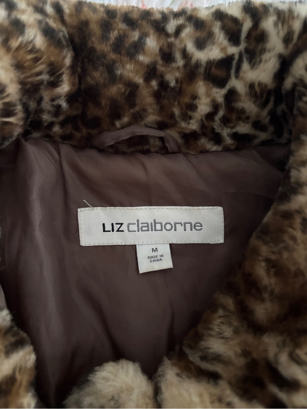 Vintage Liz Claiborne leopard print faux fur oversized coat size medium - Picture 4 of 5